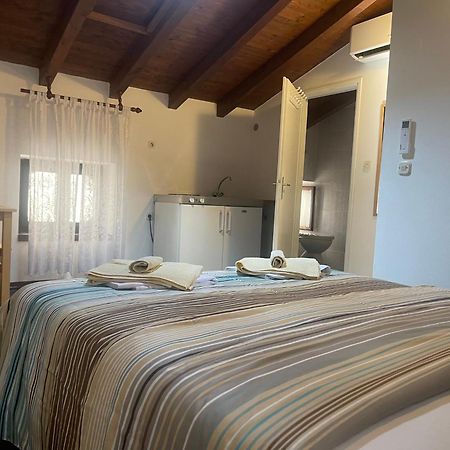 Boutique House Djak Ровінь Екстер'єр фото